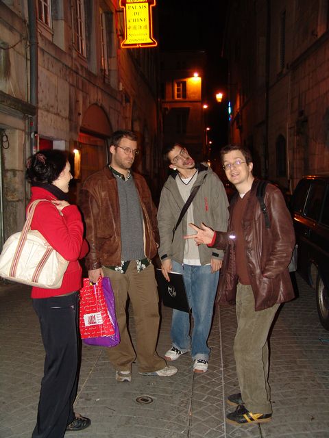 friday night in besancon : drine, IAR, Guigui and I.